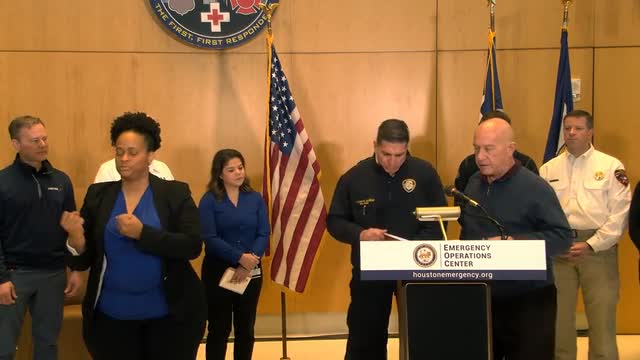 Houston officials mobilize first responders and outreach teams amid arctic blast emergency