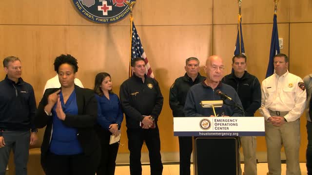 Mayor urges Houston residents to prepare for incoming winter storm and protect families