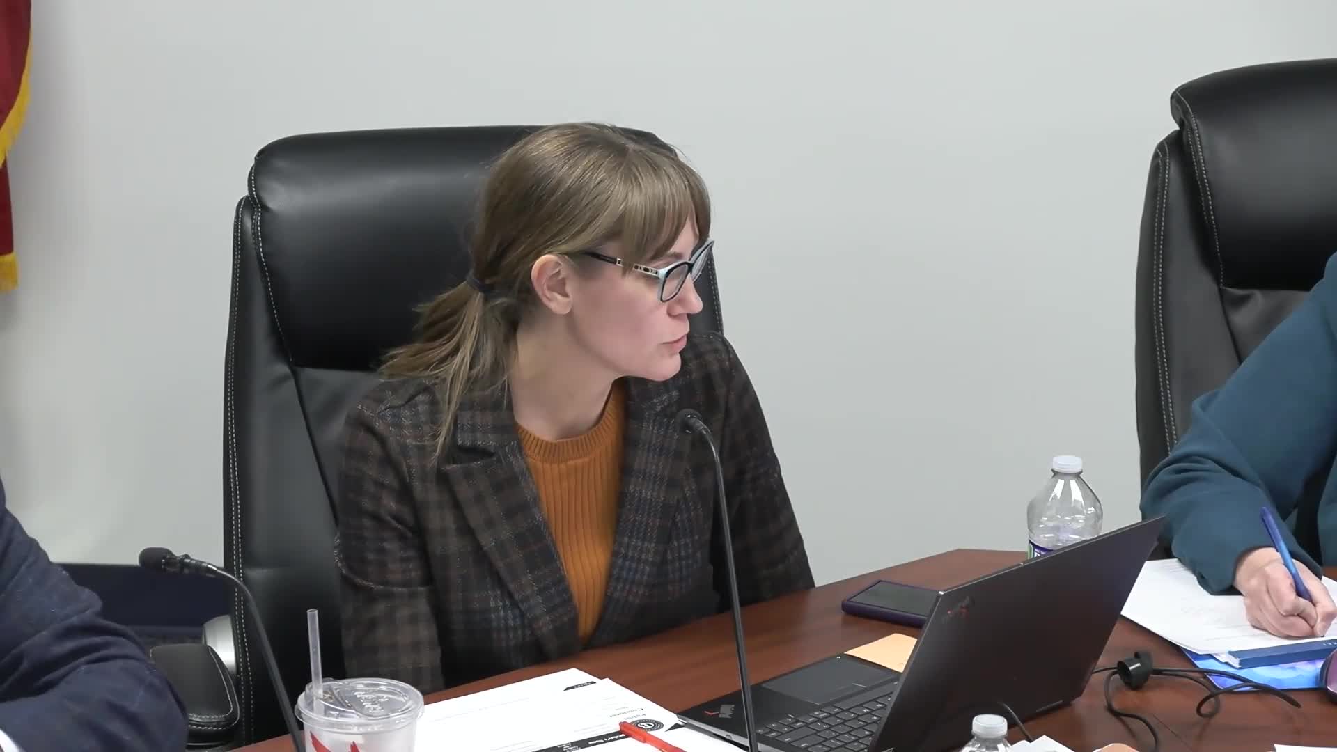 Board approves routine consent agenda, accepts education foundation grants and dual‑enrollment agreement; HR vote recorded 8–1