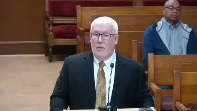 Florence councilors clash over report release amid mayor's authority dispute