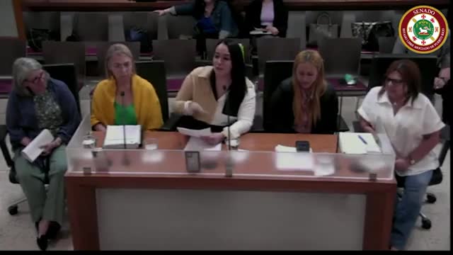 Teachers in Puerto Rico demand justice for unpaid salaries and lack of communication from education officials