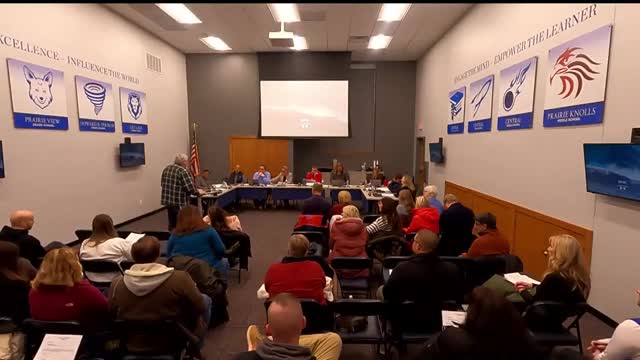 School board faces criticism over lack of transparency and leadership ahead of upcoming elections