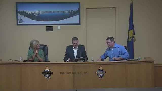 Klamath County honors Henley High School boys soccer team for historic state championship win