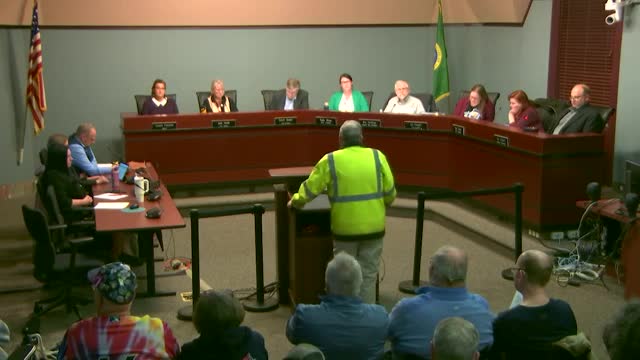 Everett residents demand action on homelessness as city council faces mounting criticism