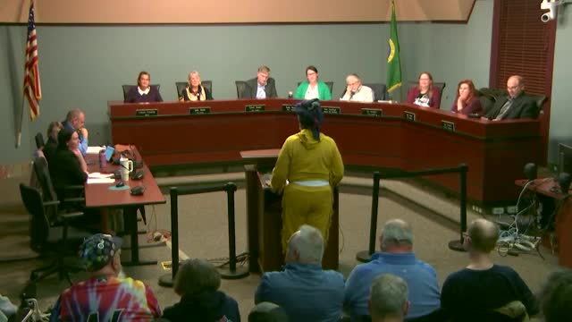Everett Council Faces Pressure to Support Hope and Wellness Amid Homelessness Crisis