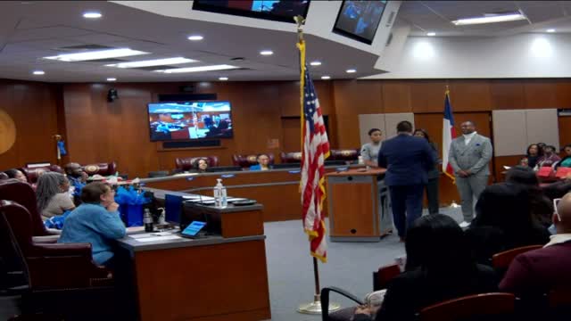 Sheldon ISD board elects officers and swears in newly elected trustee