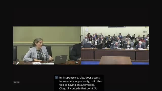 Bill would require 120-day notice before sale of local news outlets to give communities time to organize buyouts