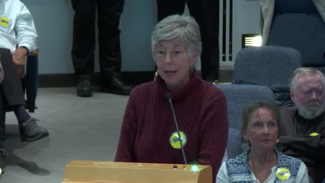 Oceana residents demand additional emergency exits amid wildfire evacuation concerns