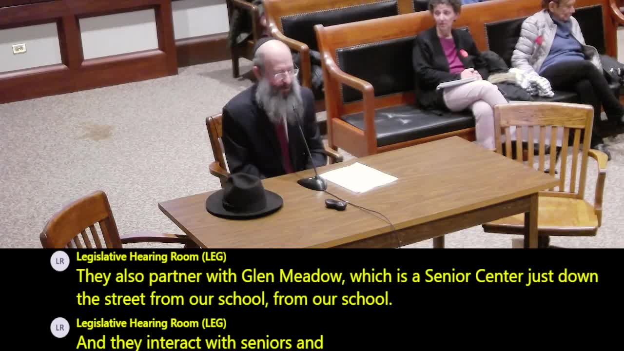 Longmeadow students confront antisemitism in schools during community panel discussion