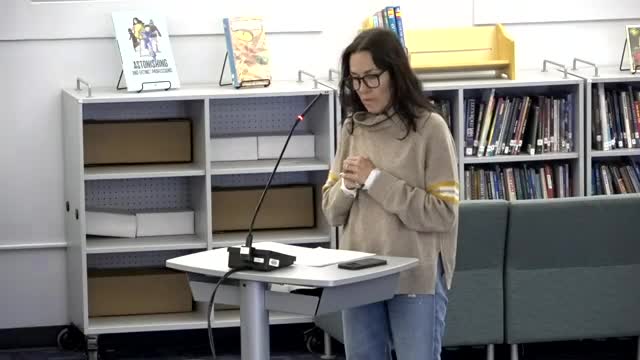 Parents push for stricter smartphone ban in Long Beach Unified School District schools