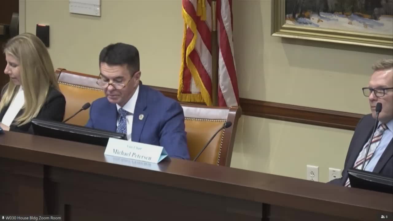 House committee approves optional reporting for administrative fees on state grants