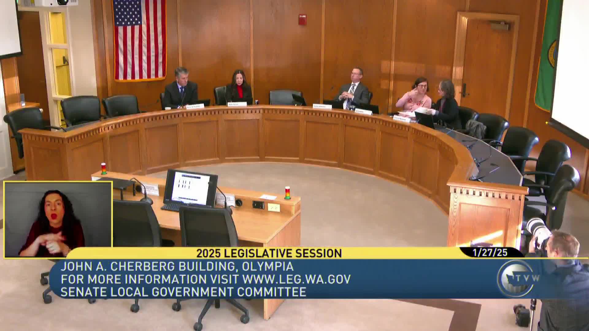 Bill would require written notice and documents to Department of Revenue for local tax rate changes