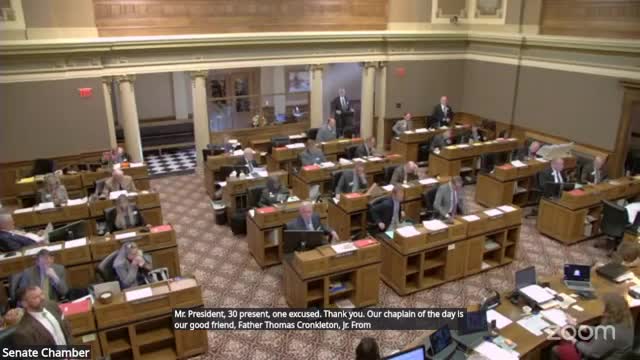 Wyoming Senate welcomes Natrona County student Madeleine Elston and honors women's voting rights