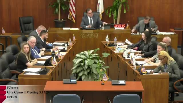 Everett residents demand moratorium on new developments amid school overcrowding crisis