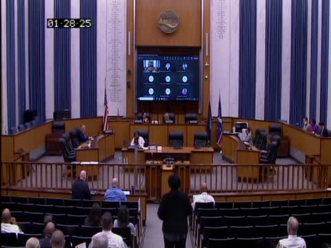 Public Safety Standing Committee approves minutes, forwards towing‑board appointments and City Hall radio lease ordinance to full council