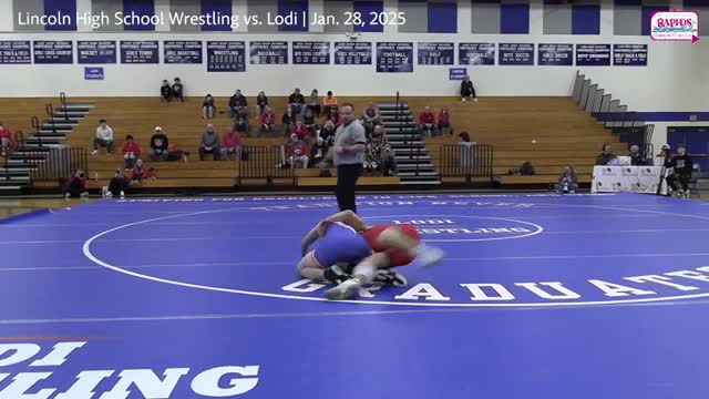 Wisconsin Rapids Red Raiders dominate Lodi Blue Devils in thrilling wrestling dual meet