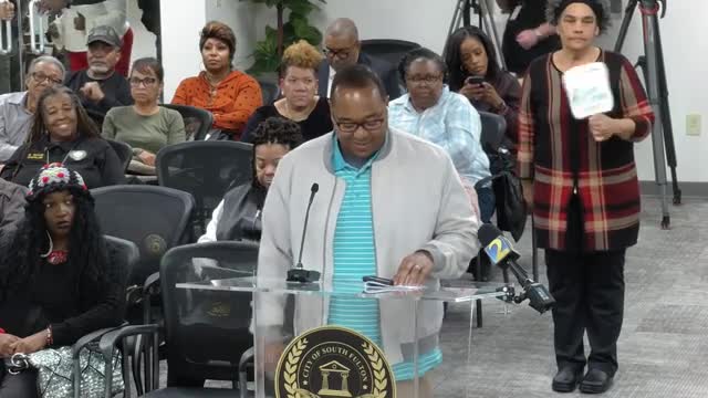 South Fulton residents demand halt to AutoZone construction and address traffic safety concerns