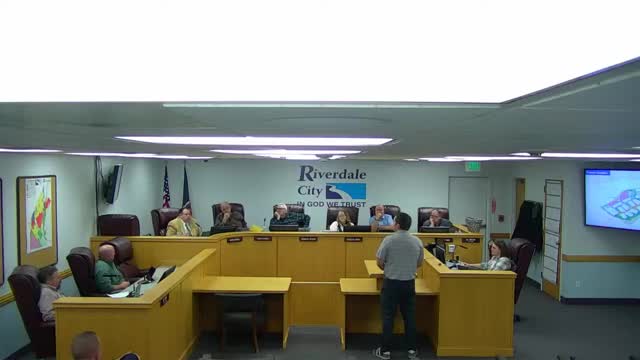 Council discusses 1500 West bike lane; staff proposes 10‑foot shared path to connect campus and city