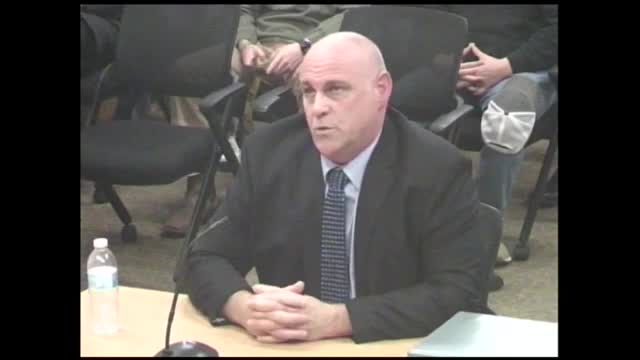 Selectmen move into executive session to discuss fire chief contract