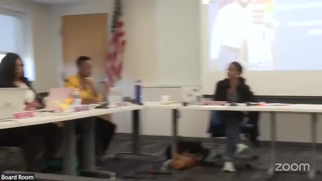 Cincinnati school board reviews superintendent's revised goals, presses for SMART metrics and scoring method