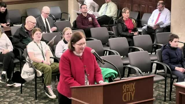 Sioux City Mayor's Youth Commission reports 2820 volunteer hours and new leadership appointments