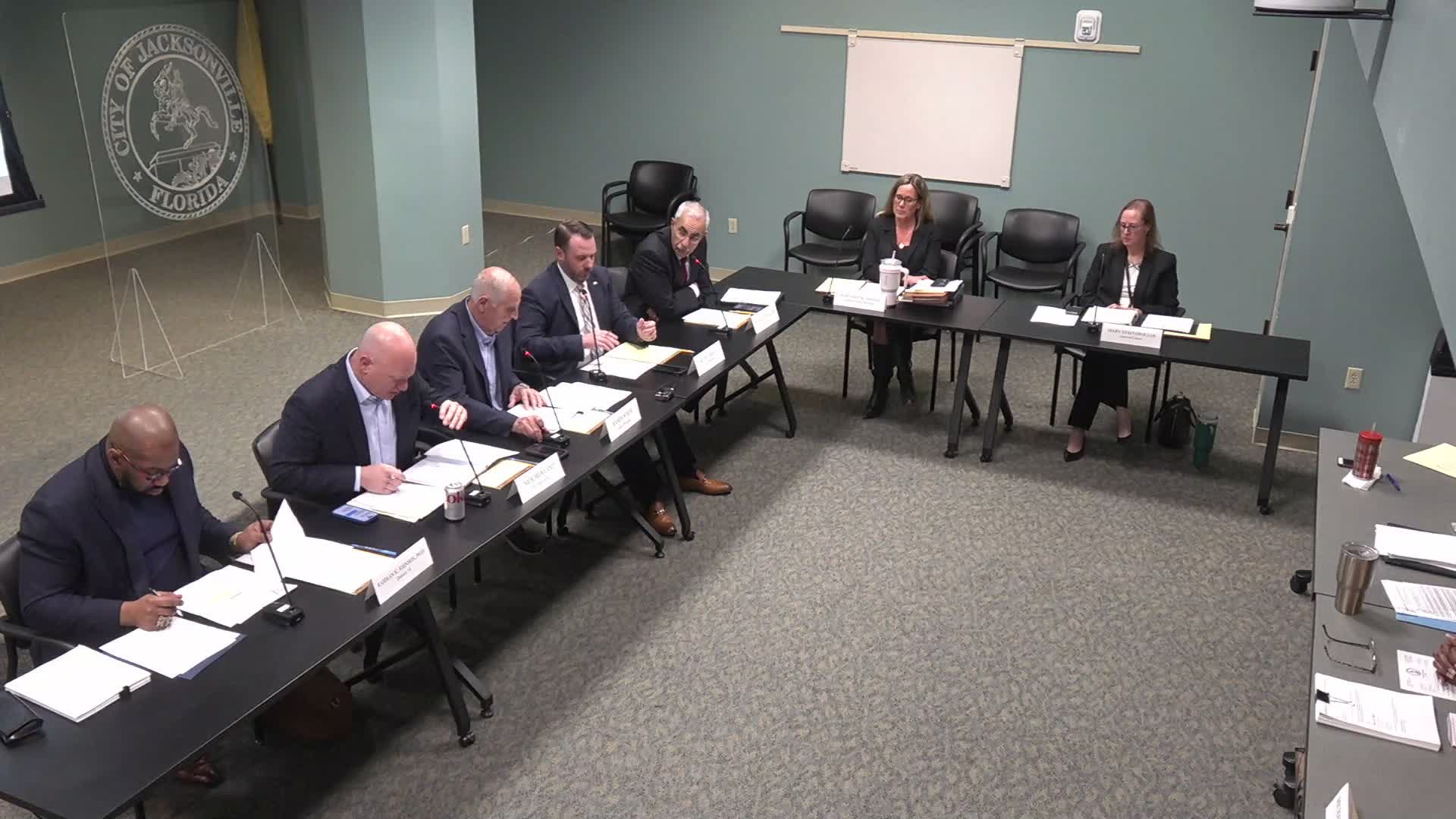 Personnel committee probes intercepted council mail and holiday gifts