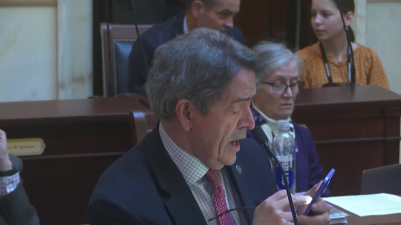 Senators debate public interest in contentious legislation amid communication issues