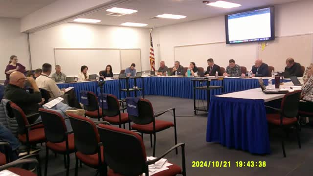 Parent calls for transparency in Huddleston School Board's food service funding