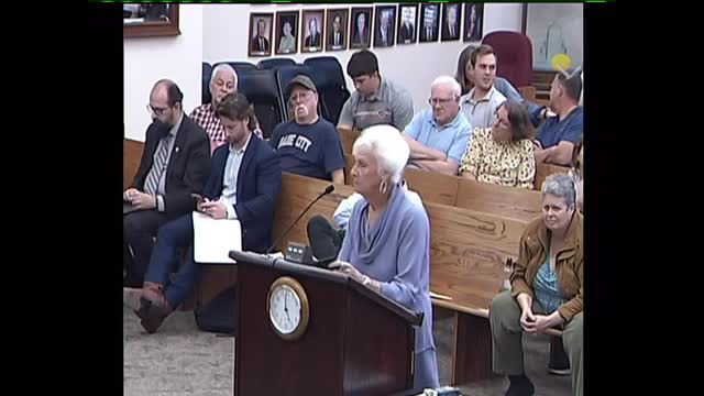 Lake Iola residents protest 300 apartment development citing environmental and traffic concerns