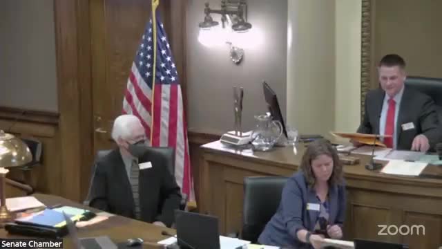 Senate adopts amendment to expand legislative review of administrative rules, then passes SF127