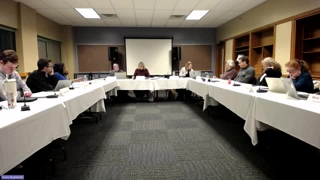 Committee debates city-manager residency, succession planning and role of a deputy title