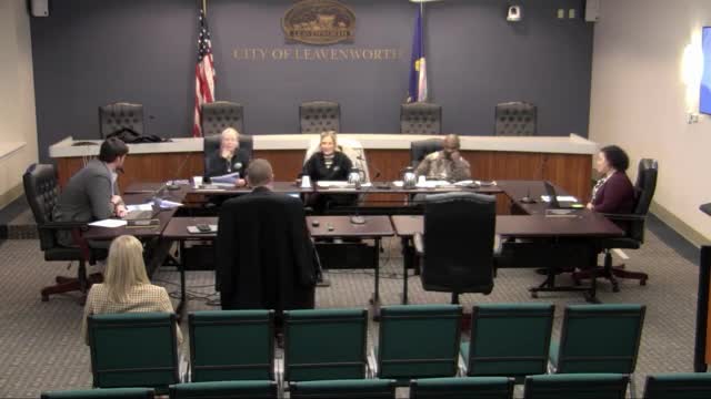 Leavenworth School District faces budget cuts and declining student enrollment