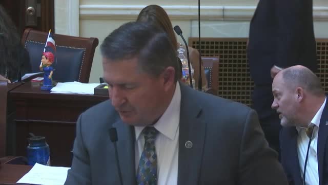 Senate adopts third substitute to incentivize battery-backed commercial wind and solar; 6-hour storage standard included