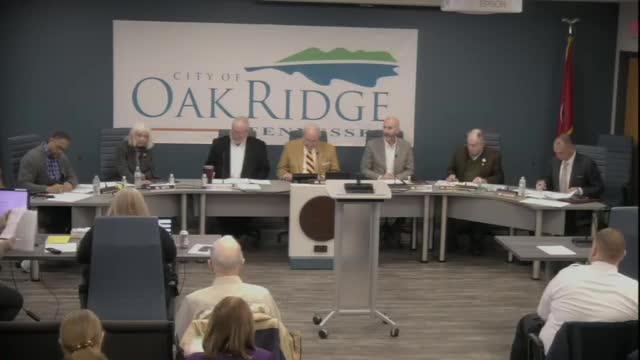 Oak Ridge council approves 3% raise, $3,000 bonus and three-year extension for city manager