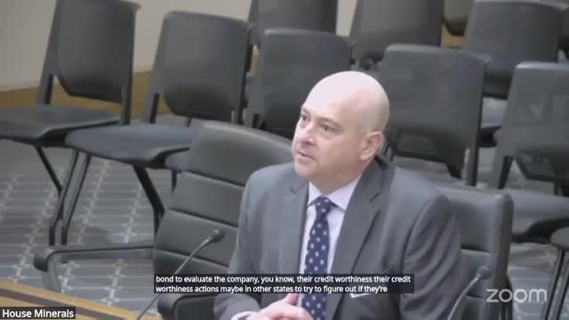 Wyoming lawmakers advance bill to support small oil operators facing federal bonding changes