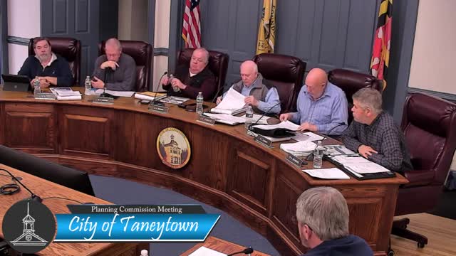 Commission praises design of Mead's Crossing residential community during meeting