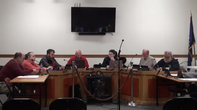 City Council reviews revised sign ordinance for public safety and clarity