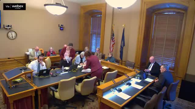 Committee amends definition of athletic trainer and advances SB175