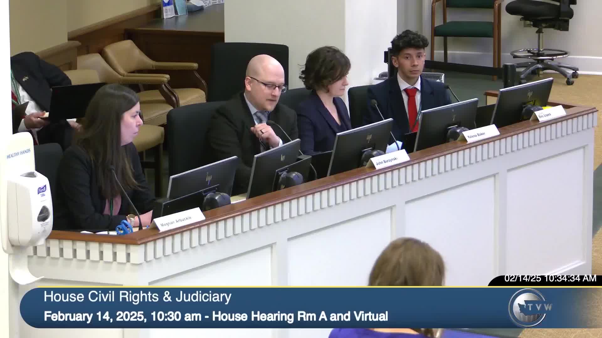 Committee advances court-interpreter bill with substitute that limits costs for low-English-proficiency participants