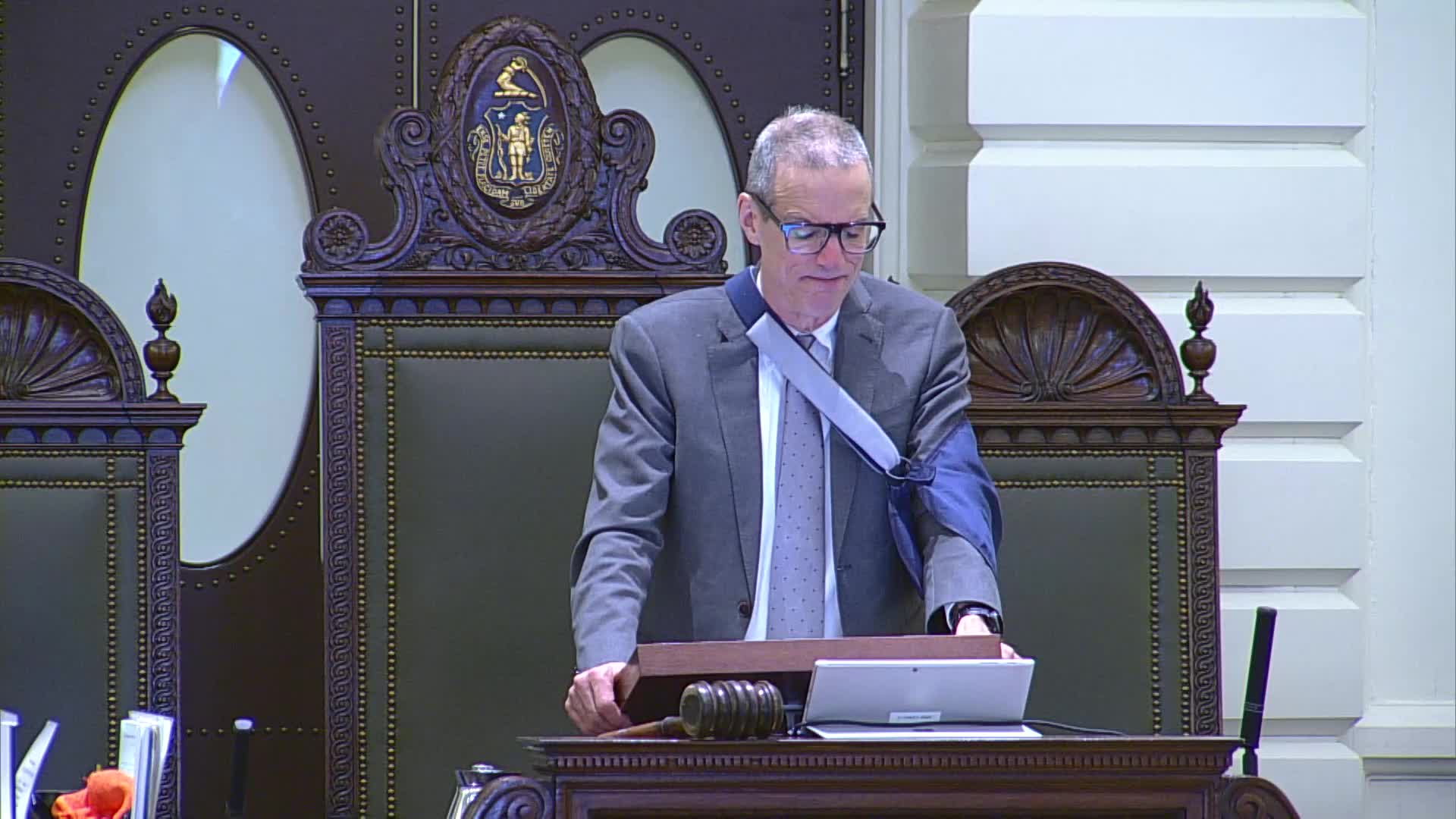 Vote tally reveals support for key legislation in state council