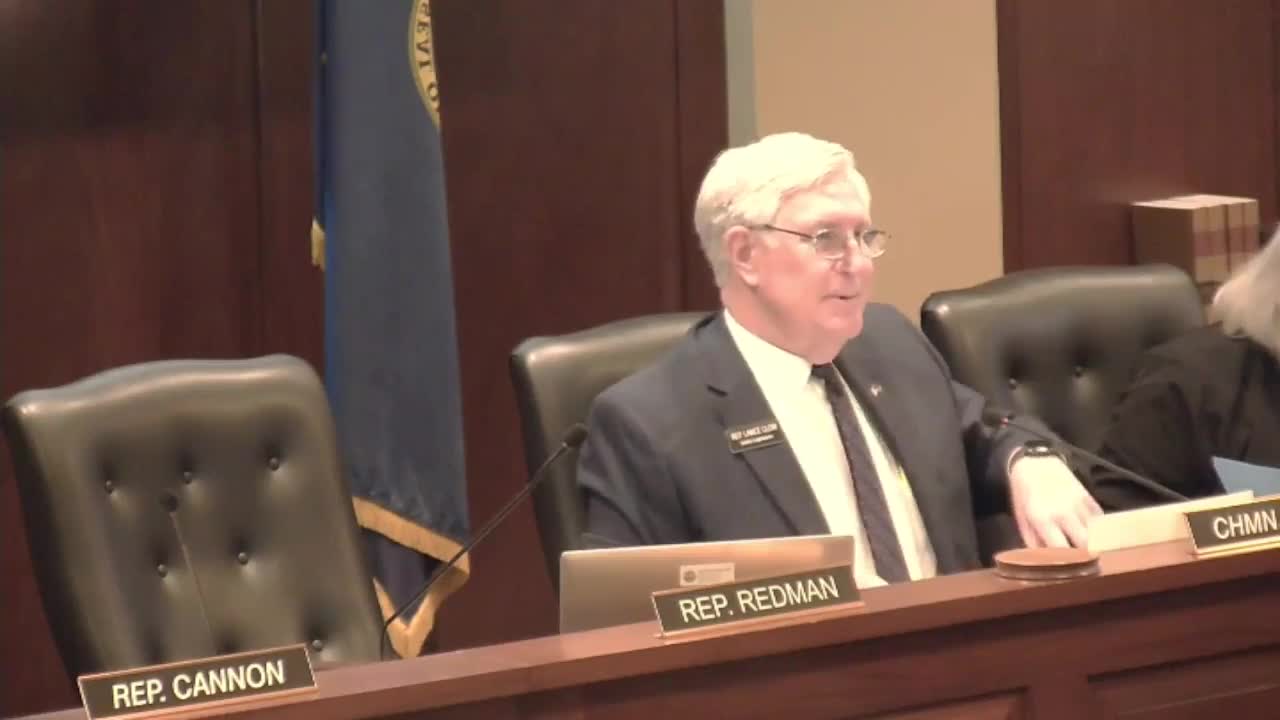 Committee backs repeal of makeup-artist licensing; sponsor cites few complaints