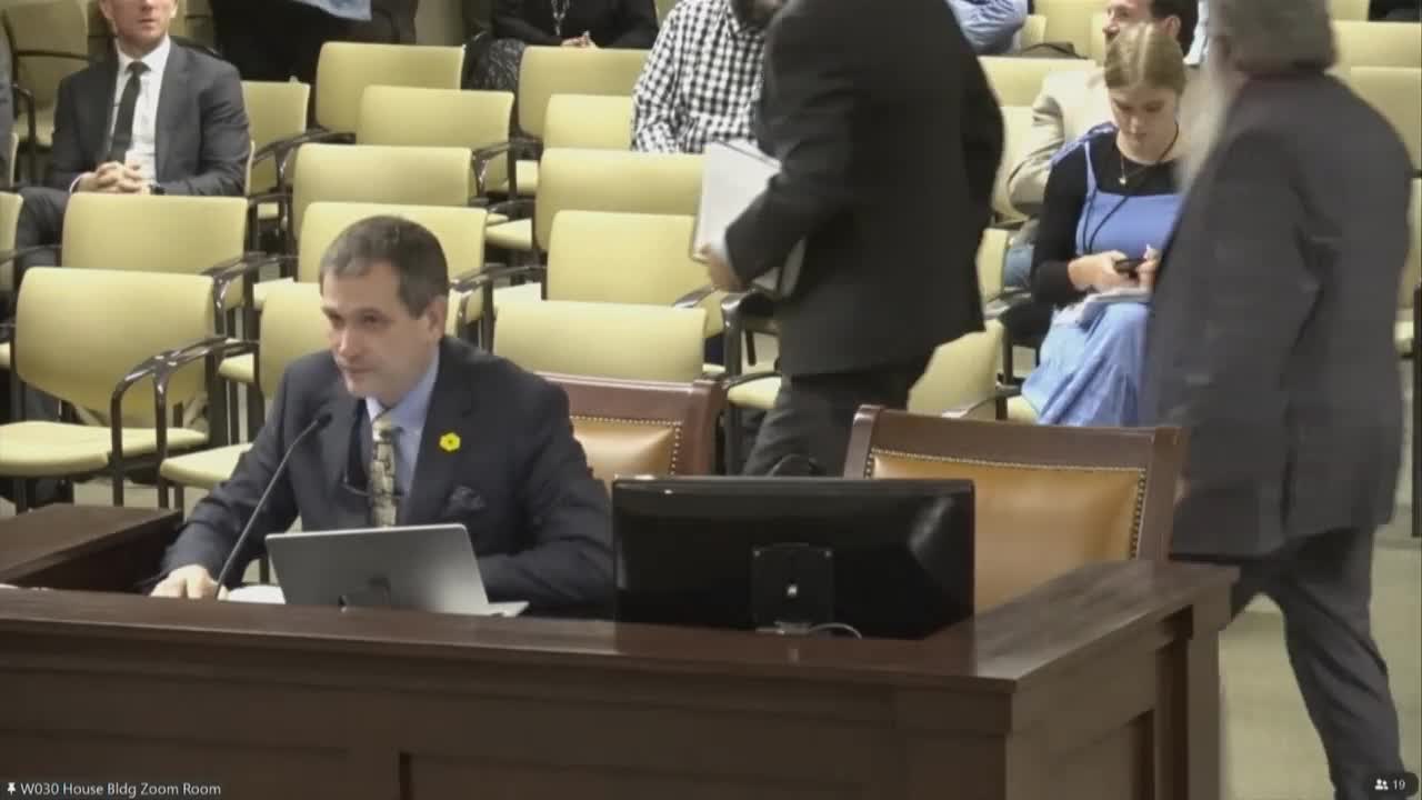 Committee approves substitute for HB 3 57 to ease provider rules and change product warnings