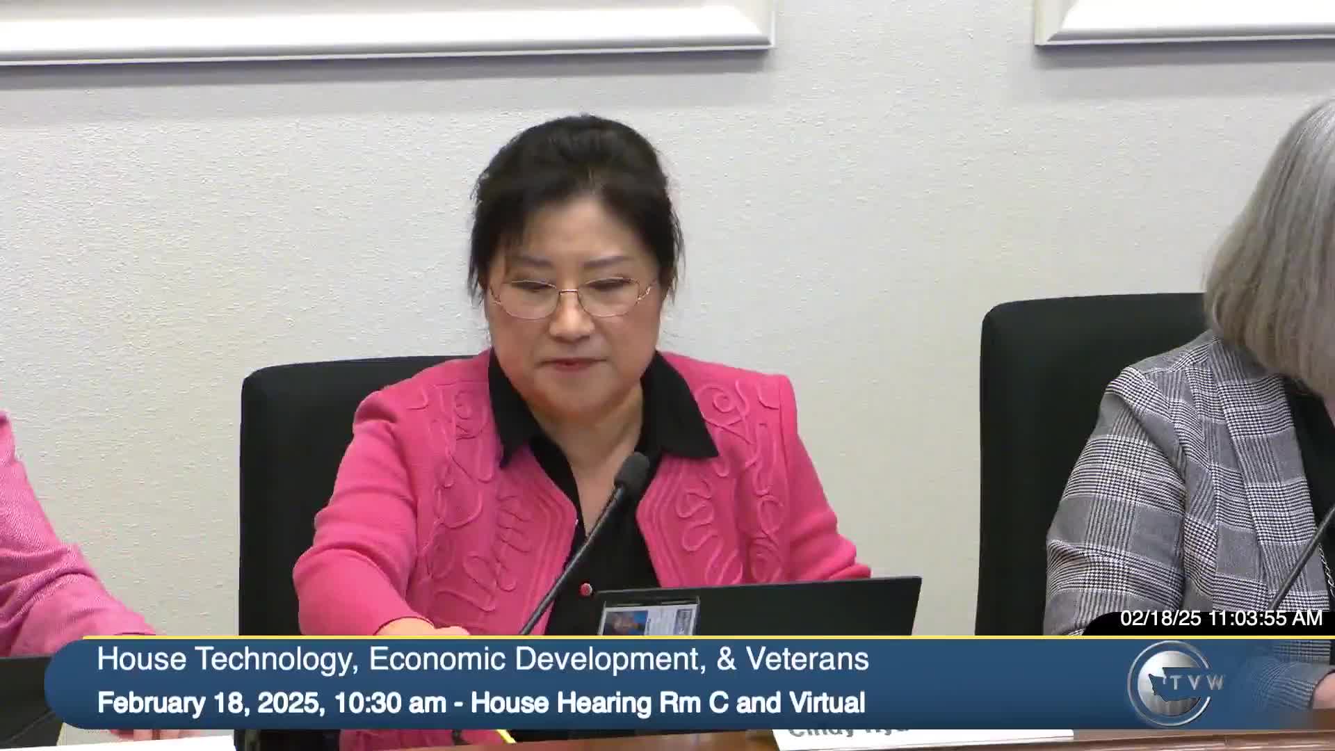 Committee advances bill expanding veteran benefit eligibility after amendment