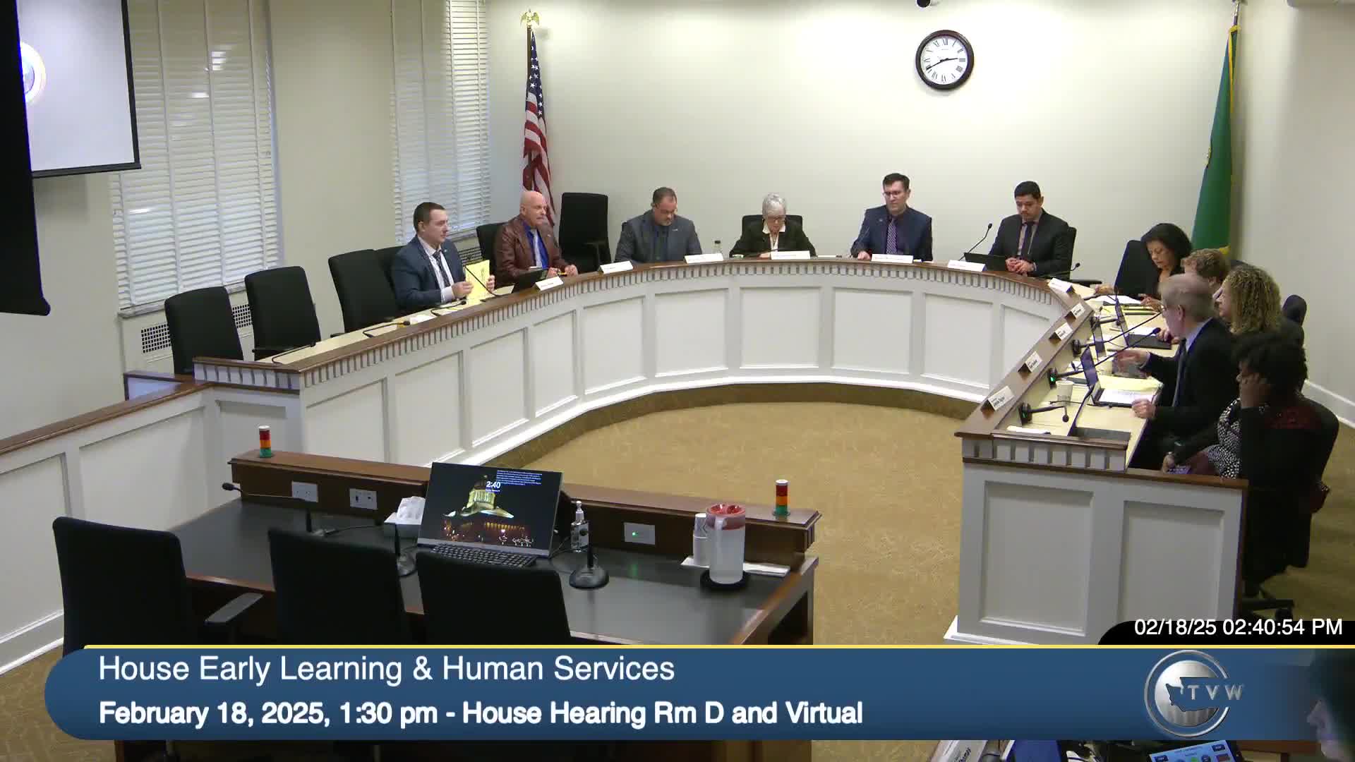 Committee reports substitute House Bill 1815 to remove juvenile facilities from "prison riot" offense and allow vacatur/resentencing