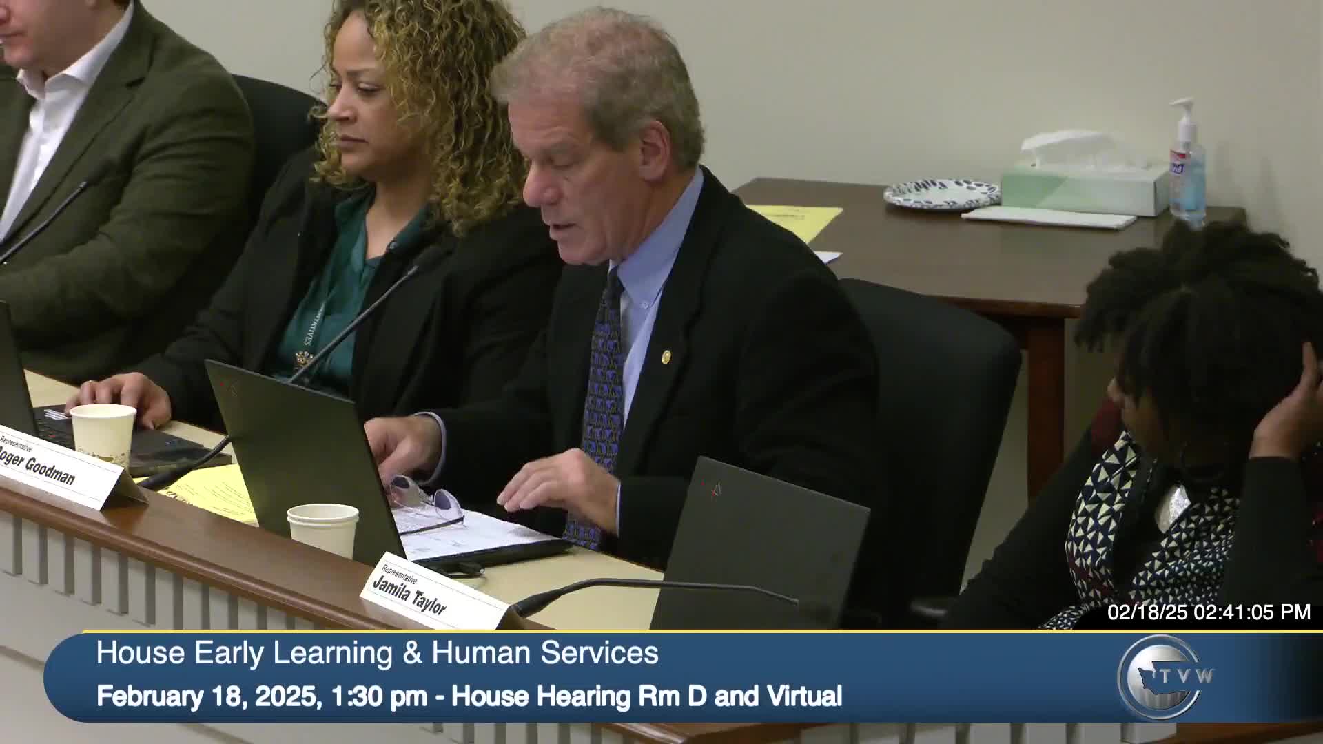 Committee advances substitute to exclude juvenile facilities from prison riot charge and allow vacatur and resentencing