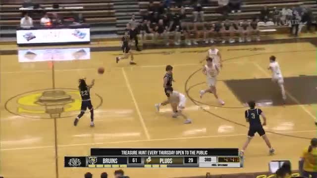 Parker Anderson and Daniel Thomas shine in exciting basketball matchup
