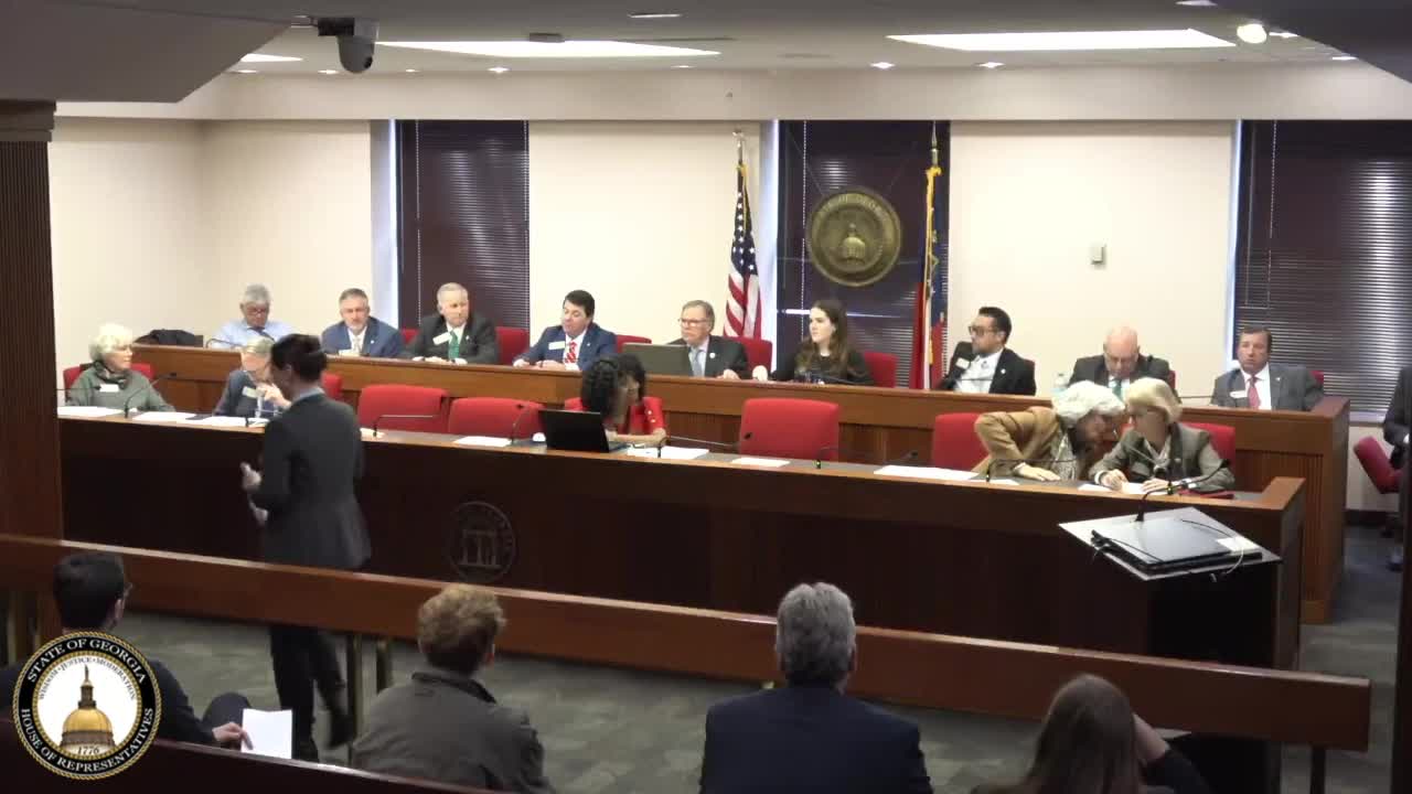 Representative Kelly presents solar panel disposal bill to Natural Resources Committee