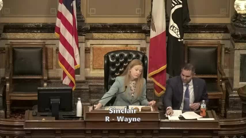 Iowa Senate celebrates Community College Day with student introductions and program highlights