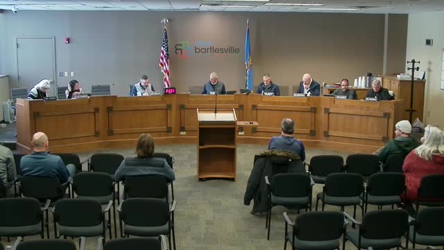 Bartlesville council approves 3-year contract with Arrowhead LLC to manage Price and Artuna Fields