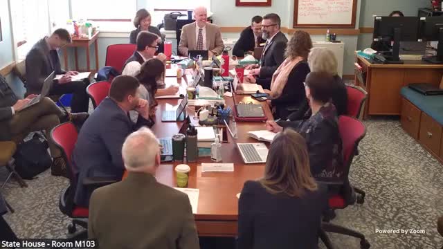 Vermont Education Leaders Discuss Collective Bargaining Amid Proposed School District Consolidation